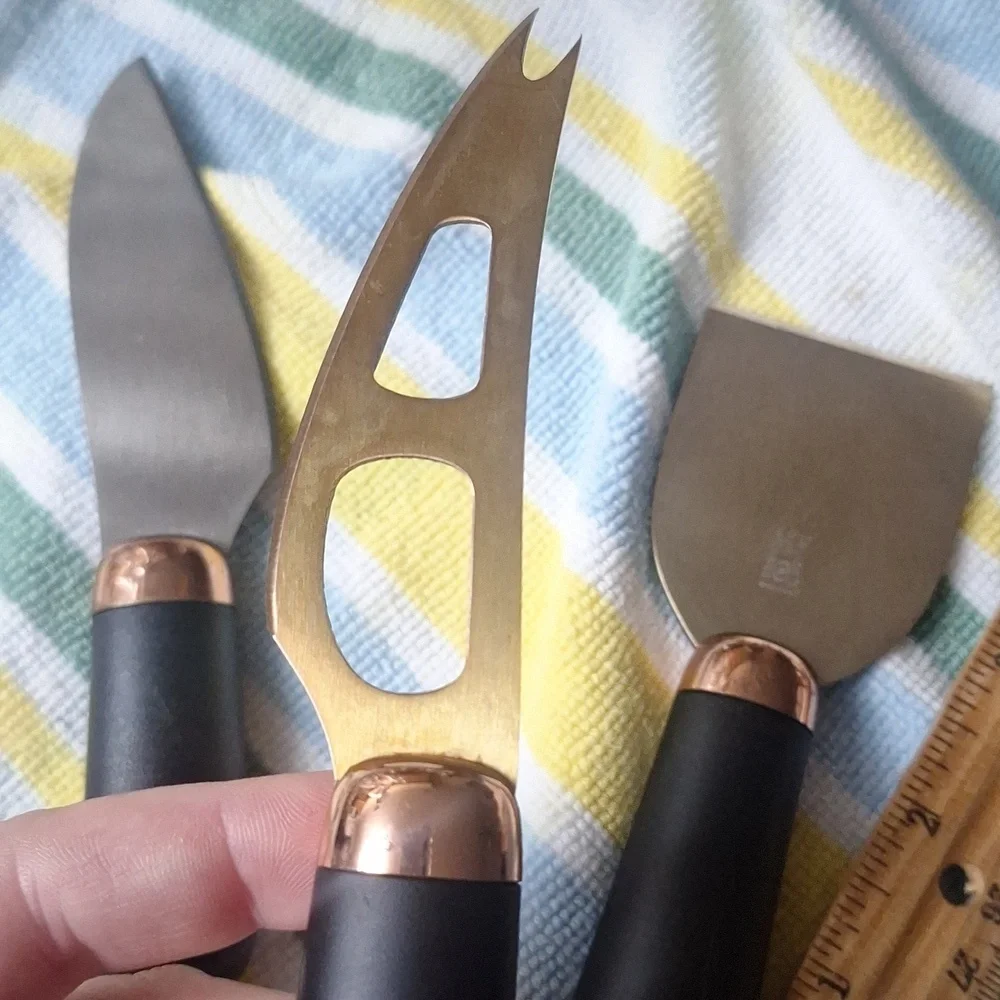 🎁3pc Cheese Knife Set FREE with Bundle Purchase!